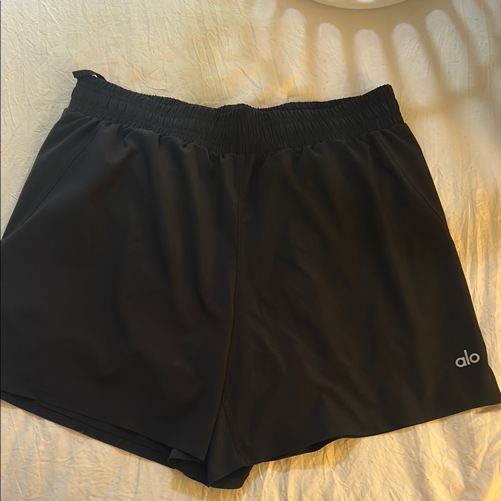 ALO Yoga Black Athletic Shorts Lightweight Performance Design